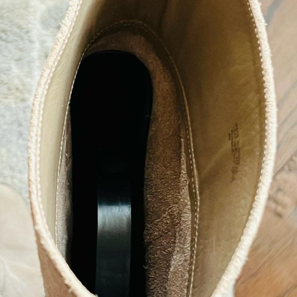 Boots Michael Kors size 8  BEIGE, HIGH SUEDE. - Picture 2 of 12